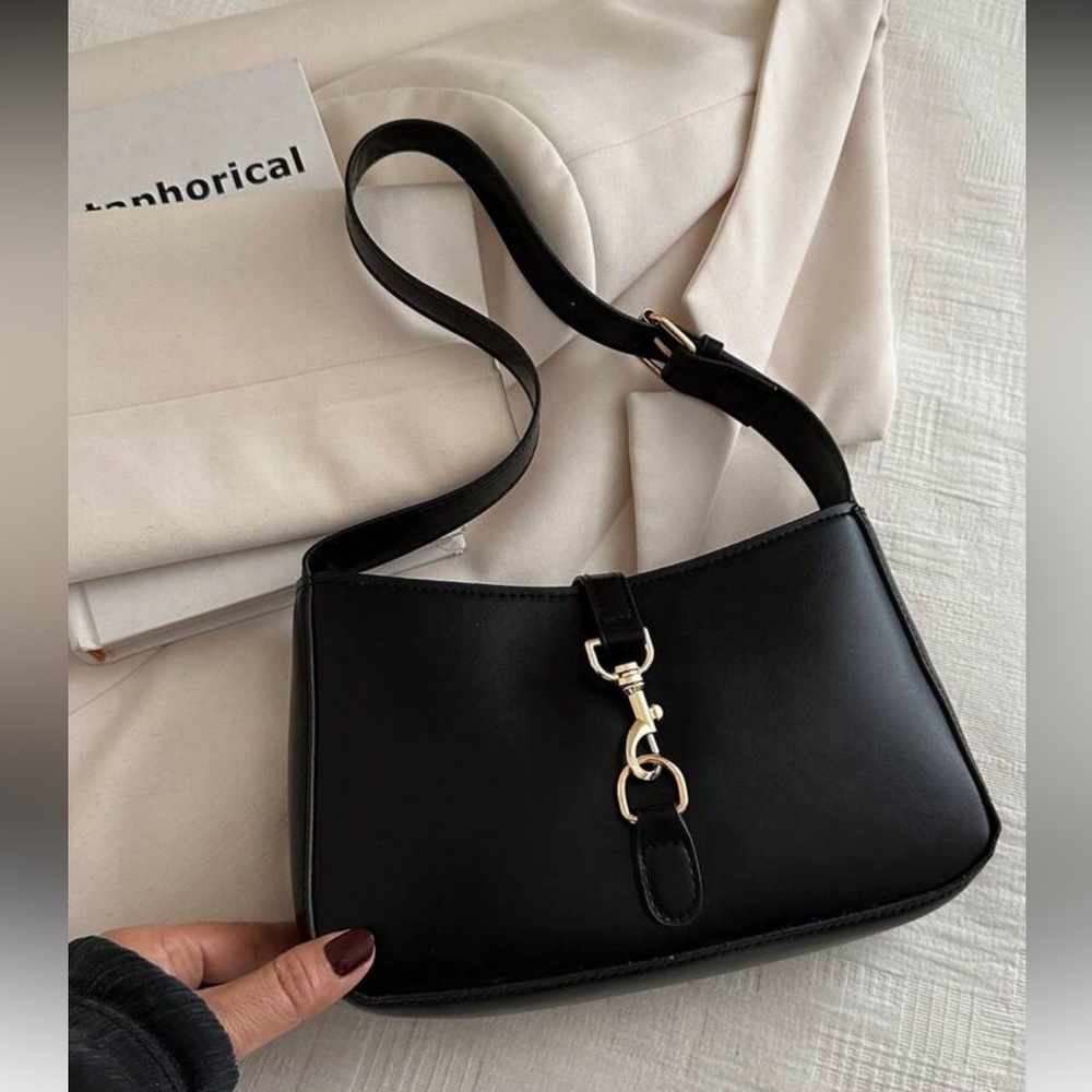 NWOT LOOK FOR LESS Designer Inspired Elegant Black Leather Shoulder Bag